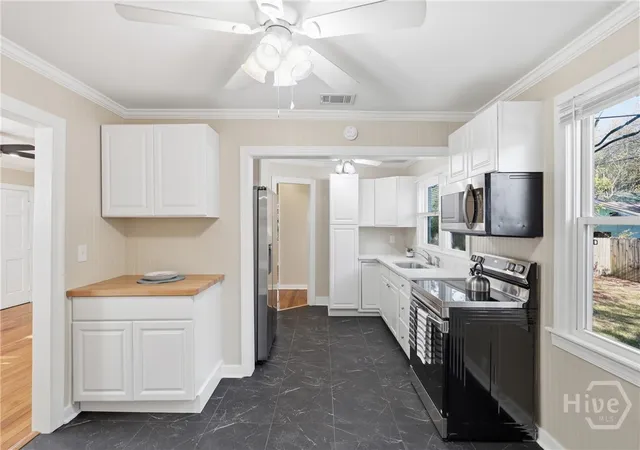 Photo 3 of Single family home for sale at 2008 New Mexico St, Savannah, GA 31404 | MLS# SA351447 | Listing updated on 2026-08-18