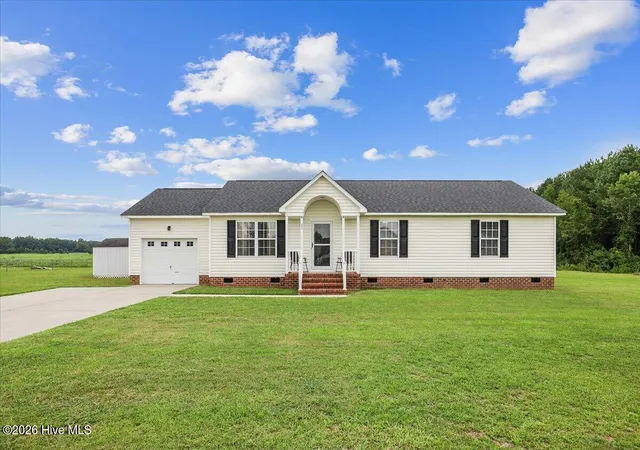 Single family home for sale at 993 Aspen Ridge Ct, Deep Run, NC 28525 | MLS# 100599994 | Listing updated on 2026-09-01