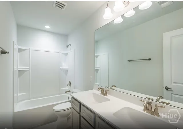 3rd image of 338 Pulaski Dr, Richmond Hill, GA 31324 | MLS# SA359254