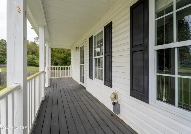 Photo 2 of Single family home for sale at 404 Silva Cvs, Richlands, NC 28574 | MLS# 100536355 | Listing updated on 2026-08-25