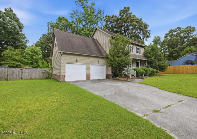 Photo 1 of Single family home for sale at 106 Broken Oak Ct, Jacksonville, NC 28540 | MLS# 100585183 | Listing updated on 2026-08-18