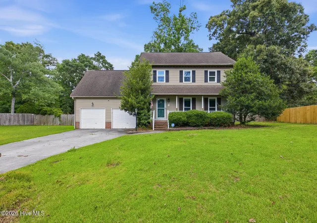 Photo 2 of Single family home for sale at 106 Broken Oak Ct, Jacksonville, NC 28540 | MLS# 100585183 | Listing updated on 2026-08-18