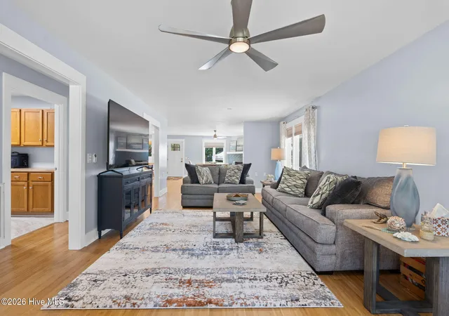 Photo 4 of Single family home for sale at 31 Augusta Dr, Oak Island, NC 28465 | MLS# 100586417 | Listing updated on 2026-10-06