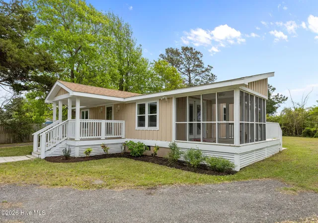 Photo 2 of Single family home for sale at 108 Park Ave, Beaufort, NC 28516 | MLS# 100566475 | Listing updated on 2026-08-22