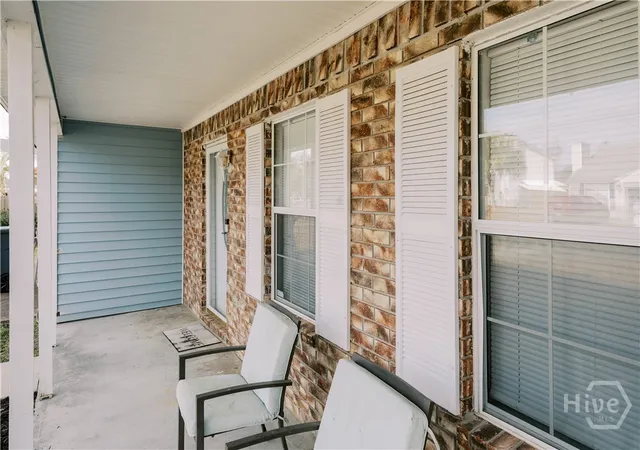 Photo 3 of Single family home for sale at 306 Redan Dr, Savannah, GA 31410 | MLS# SA347990 | Listing updated on 2026-09-13