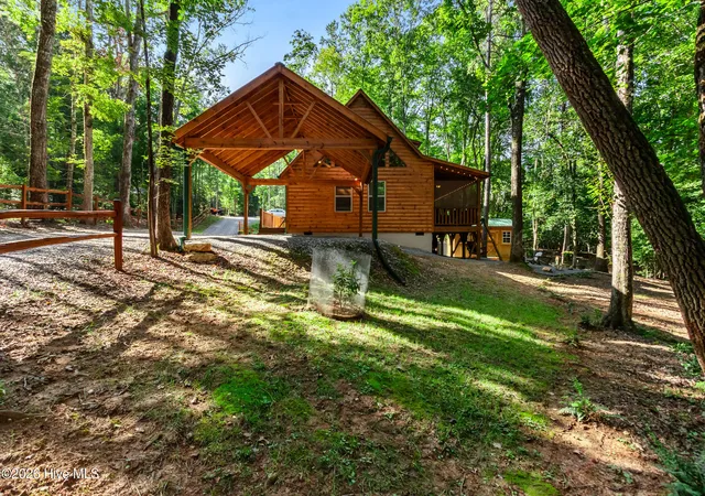 Photo 2 of Single family home for sale at 84 Oakcrest Ln, Murphy, NC 28906 | MLS# 100599578 | Listing updated on 2026-08-28