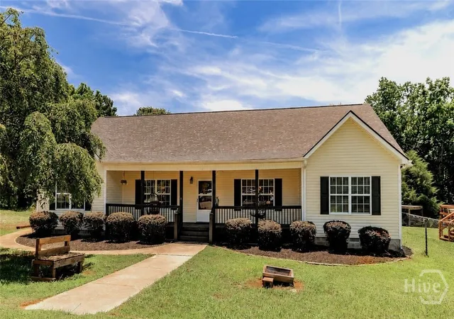 Homes for sale in Dewy Rose, GA | 1627 Dewy Rose Rd Nw, Dewy Rose, GA 30634 | MLS# CL358317