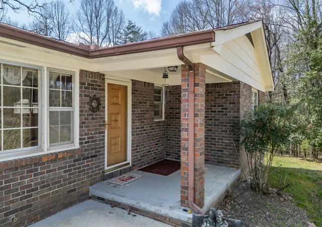Photo 3 of Single family home for sale at 1266 Ford Rd, Warne, NC 28909 | MLS# 98544350 | Listing updated on 2026-08-18