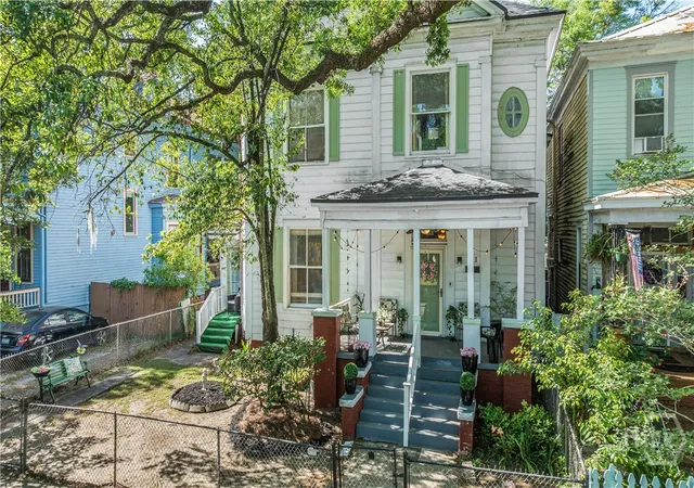 Homes for sale in Savannah, GA | 211 W 34th St, Savannah, GA 31401 | MLS# SA354285