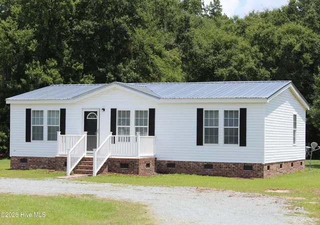 Homes for sale in Beulaville, NC | 108 Country Farm Ln, Beulaville, NC 28518 | MLS# 100574830