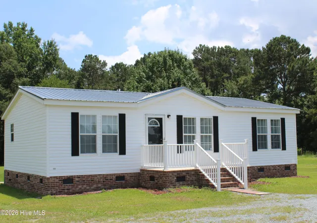 Homes for sale in Beulaville, NC | 108 Country Farm Ln, Beulaville, NC 28518 | MLS# 100574830