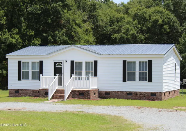 Homes for sale in Beulaville, NC | 108 Country Farm Ln, Beulaville, NC 28518 | MLS# 100574830