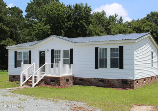 Homes for sale in Beulaville, NC | 108 Country Farm Ln, Beulaville, NC 28518 | MLS# 100574830