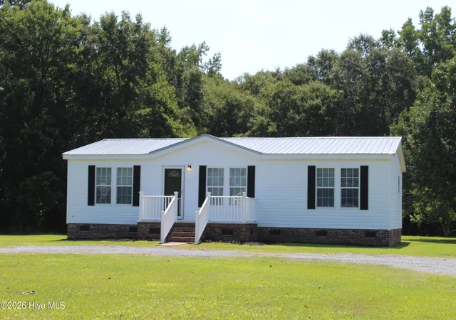 Photo 3 of Manufactured home for sale at 108 Country Farm Ln, Beulaville, NC 28518 | MLS# 100574830 | Listing updated on 2026-08-18