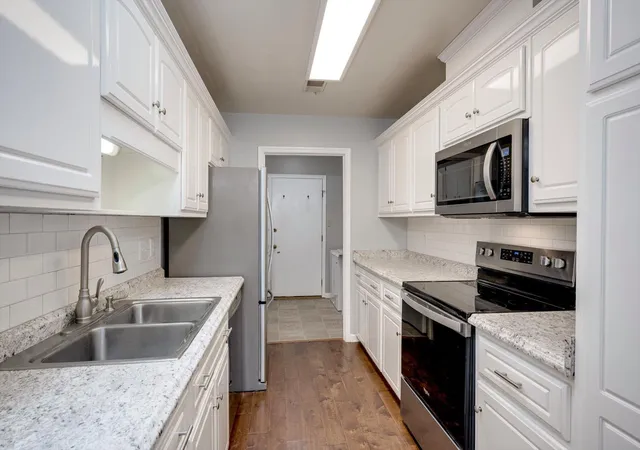 3rd image of 614 Clarendon Pl, Aiken, SC 29801 | MLS# 98254088