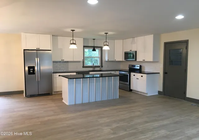 Homes for sale in Wilmington, NC | 549 Mohican Trl, Wilmington, NC 28409 | MLS# 100585283