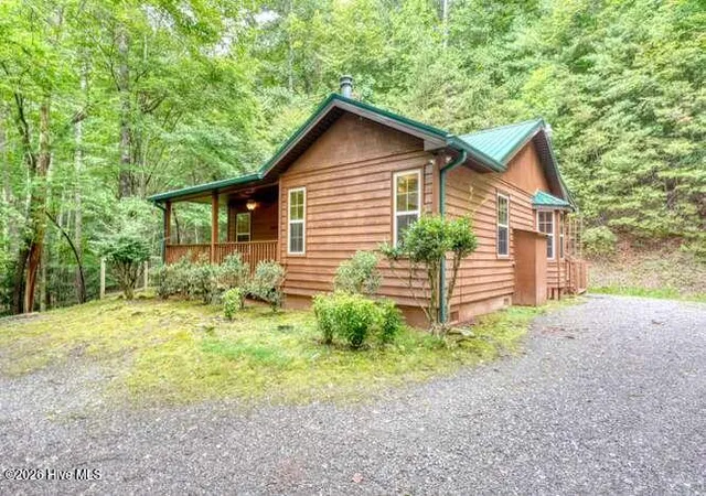 Photo 3 of Single family home for sale at 73 Sargent Dr, Murphy, NC 28906 | MLS# 100593876 | Listing updated on 2026-08-18