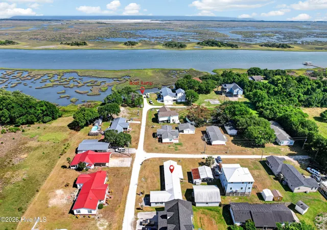Photo 2 of Manufactured home for sale at 100 Crews Ln, Hubert, NC 28539 | MLS# 100583115 | Listing updated on 2026-08-18