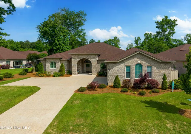 Photo 2 of Single family home for sale at 952 Jenoa Loop, Castle Hayne, NC 28429 | MLS# 100578779 | Listing updated on 2026-09-12