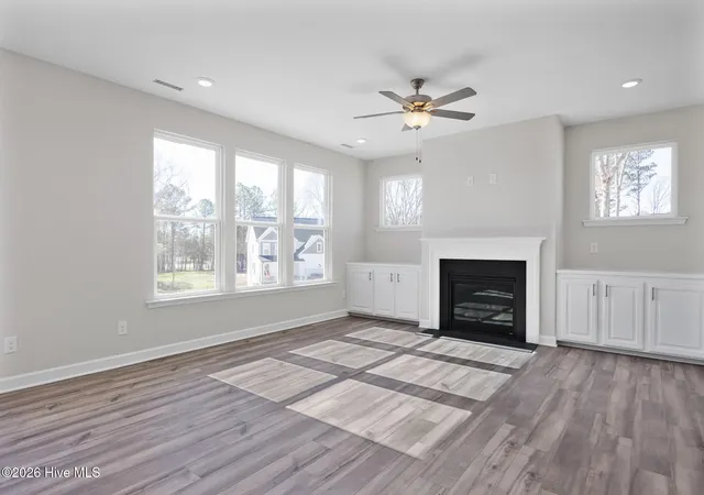Photo 3 of Single family home for sale at 315 Queensferry Ln, Aberdeen, NC 28315 | MLS# 100588255 | Listing updated on 2026-08-27