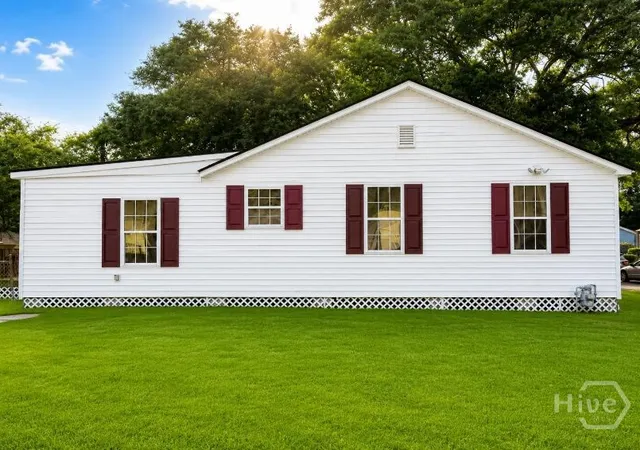 Homes for sale in Savannah, GA | 1413 Se 36Th St, Savannah, GA 31404 | MLS# SA346821