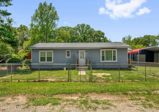 Photo 1 of Single family home for sale at 157 Flt Rock Ln, Aberdeen, NC 28315 | MLS# 100590663 | Listing updated on 2026-08-18