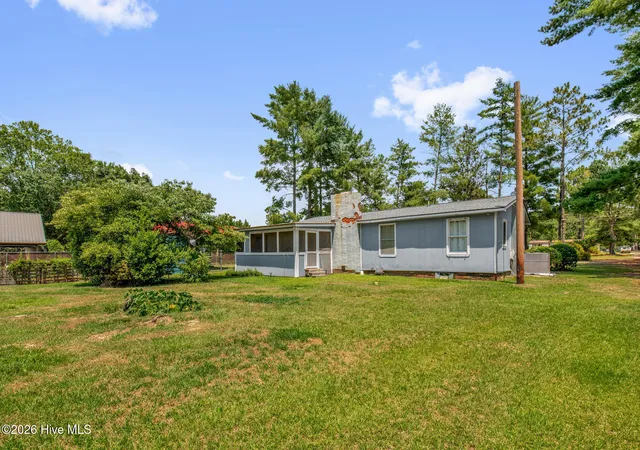 Photo 2 of Single family home for sale at 157 Flt Rock Ln, Aberdeen, NC 28315 | MLS# 100590663 | Listing updated on 2026-08-18