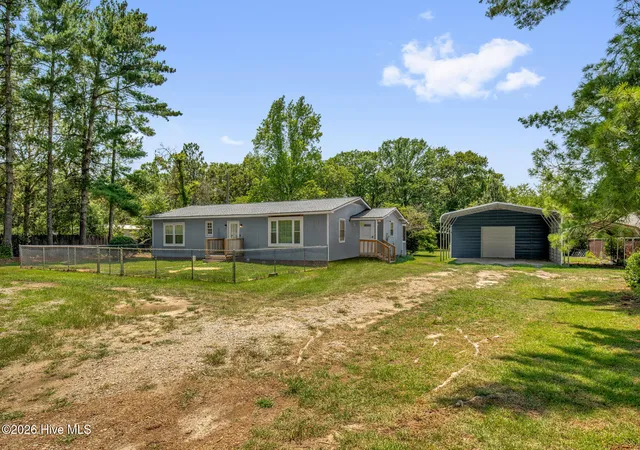Photo 4 of Single family home for sale at 157 Flt Rock Ln, Aberdeen, NC 28315 | MLS# 100590663 | Listing updated on 2026-08-18