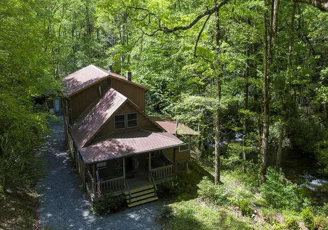 Homes for sale in Robbinsville, NC | 4700 W Buffalo Rd, Robbinsville, NC 28771 | MLS# 98544111