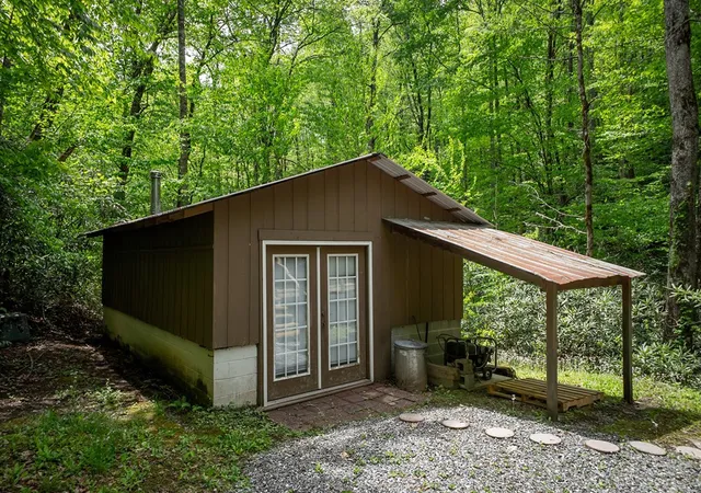 Homes for sale in Robbinsville, NC | 4700 W Buffalo Rd, Robbinsville, NC 28771 | MLS# 98544111