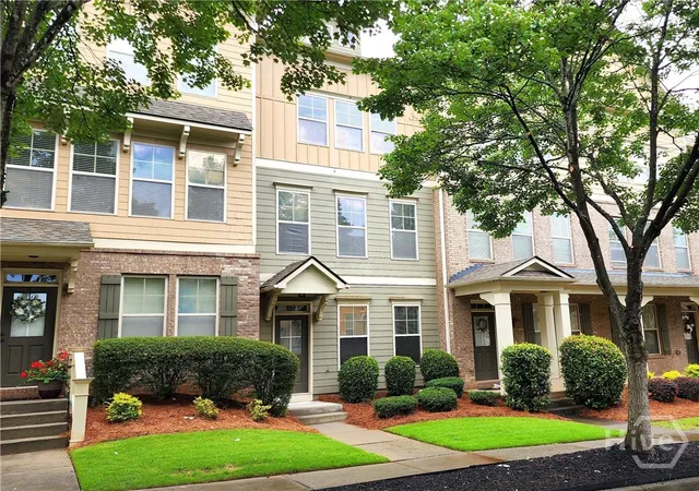 Homes for sale in Suwanee, GA | 635 Grove Manor Park, Suwanee, GA 30024 | MLS# CL358798
