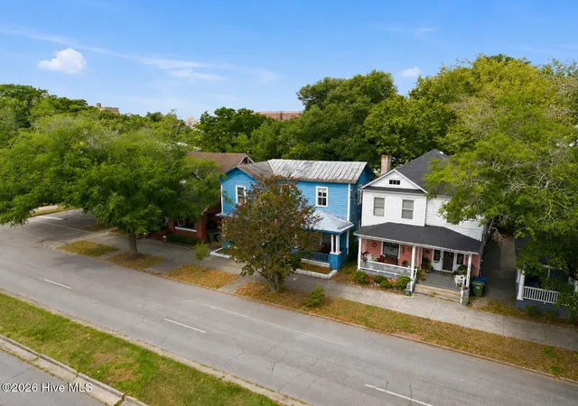 Photo 3 of Single family home for sale at 407 N 5th Avenue, Wilmington, NC 28401 | MLS# 100581990 | Listing updated on 2026-08-18