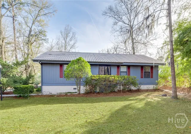 Single family home for sale at 122 B C Smith Ave, Savannah, GA 31408 | MLS# SA355330