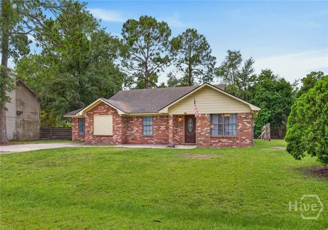 Photo 2 of Single family home for sale at 626 Trevor St, Hinesville, GA 31313 | MLS# SA363191 | Listing updated on 2026-09-10
