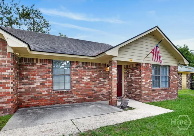 Photo 3 of Single family home for sale at 626 Trevor St, Hinesville, GA 31313 | MLS# SA363191 | Listing updated on 2026-09-10