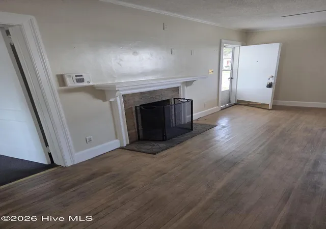Photo 3 of Single family home for sale at 604 Hines Ave, Kinston, NC 28504 | MLS# 100565322 | Listing updated on 2026-08-18