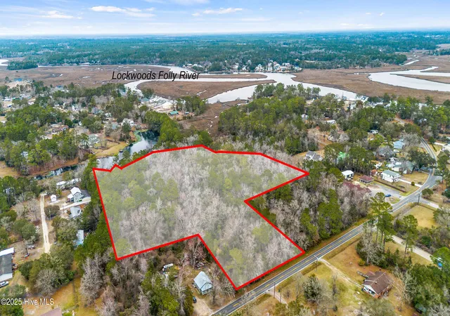Homes for sale in Varnamtown, NC | 15 Varnamtown Rd Sw, Varnamtown, NC 28462 | MLS# 100490324