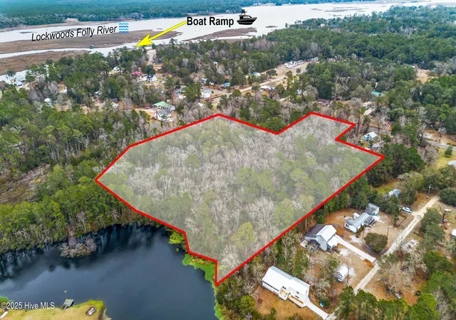 Homes for sale in Varnamtown, NC | 15 Varnamtown Rd Sw, Varnamtown, NC 28462 | MLS# 100490324