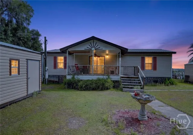 1st image of 535 E 1st St, Midway, GA 31320 | MLS# SA357009