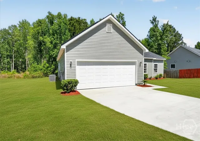 Homes for sale in Rincon, GA | 160 Huger St, Rincon, GA 31326 | MLS# SA353487