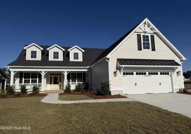 Photo 3 of Single family home for sale at 7354 Foxbriar Dr, Leland, NC 28451 | MLS# 100518580 | Listing updated on 2026-09-12