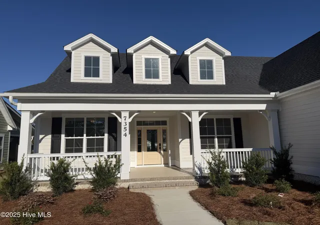 Photo 3 of Single family home for sale at 7354 Foxbriar Dr, Leland, NC 28451 | MLS# 100518580 | Listing updated on 2026-09-12