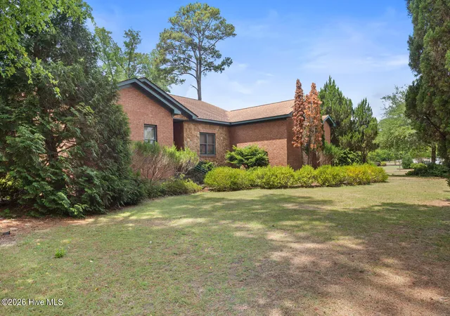 Homes for sale in Winterville, NC | 146 Lismore Dr, Winterville, NC 28590 | MLS# 100584882