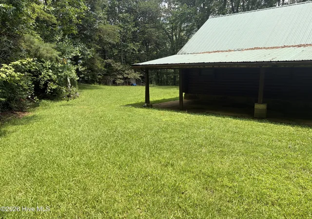 Photo 4 of Single family home for sale at 913 Franks Crk Rd, Robbinsville, NC 28771 | MLS# 100593859 | Listing updated on 2026-08-18
