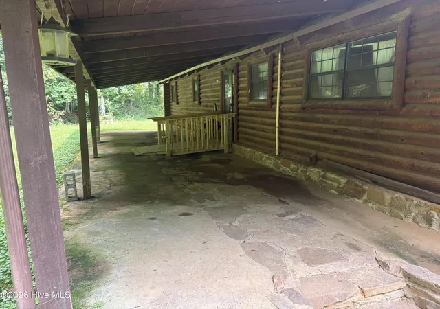 Photo 5 of Single family home for sale at 913 Franks Crk Rd, Robbinsville, NC 28771 | MLS# 100593859 | Listing updated on 2026-08-18