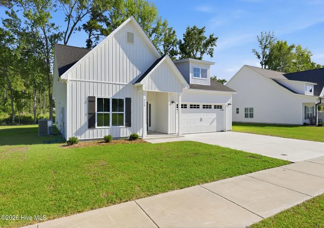 Photo 4 of Single family home for sale at 319 Mangrove Ct, Ayden, NC 28513 | MLS# 100570276 | Listing updated on 2026-08-18