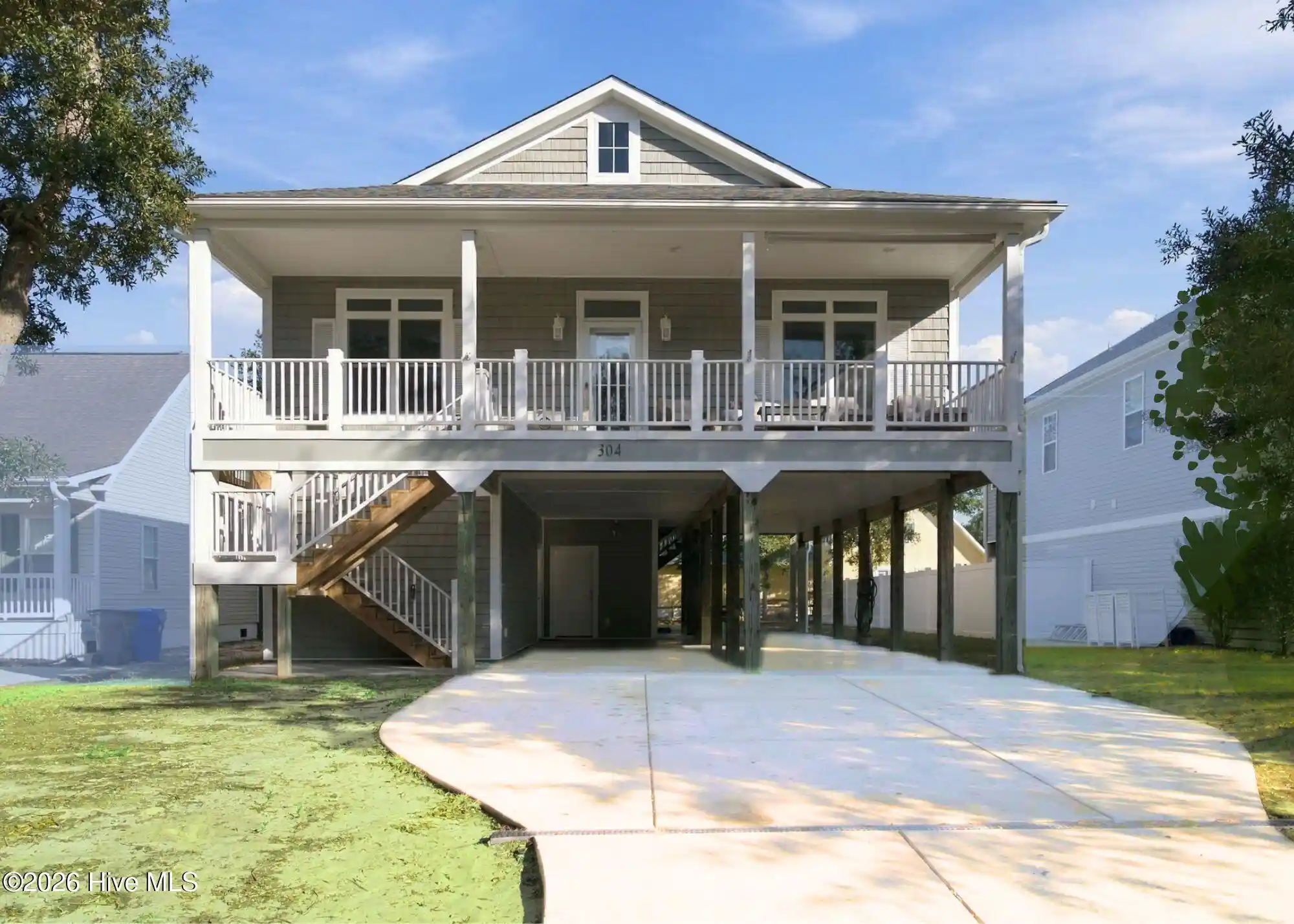 Photo 1 of Single family home for sale at 304 Ne 47th Street, Oak Island, NC 28465 | MLS# 100612461 | Listing updated on 2026-10-30