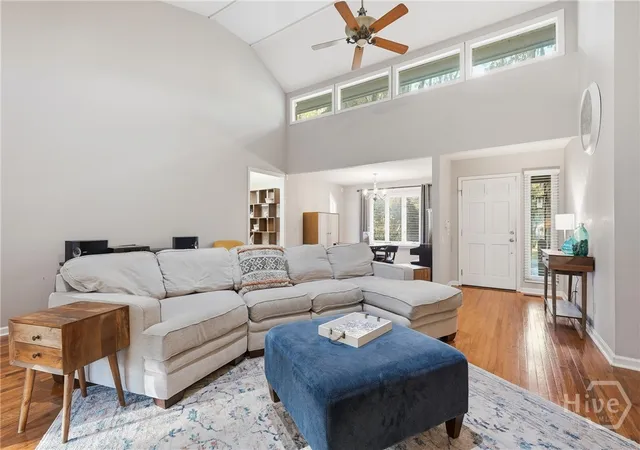 3rd image of 12 Moss Pointe Ct, Savannah, GA 31410 | MLS# SA351563