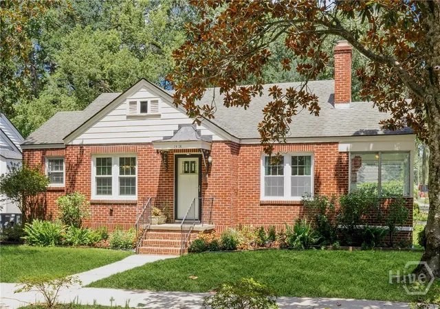 Homes for sale in Savannah, GA | 1318 E 51st St, Savannah, GA 31404 | MLS# SA335238