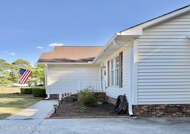 Homes for sale in Washington, NC | 203 Hillingdale Dr, Washington, NC 27889 | MLS# 100571466